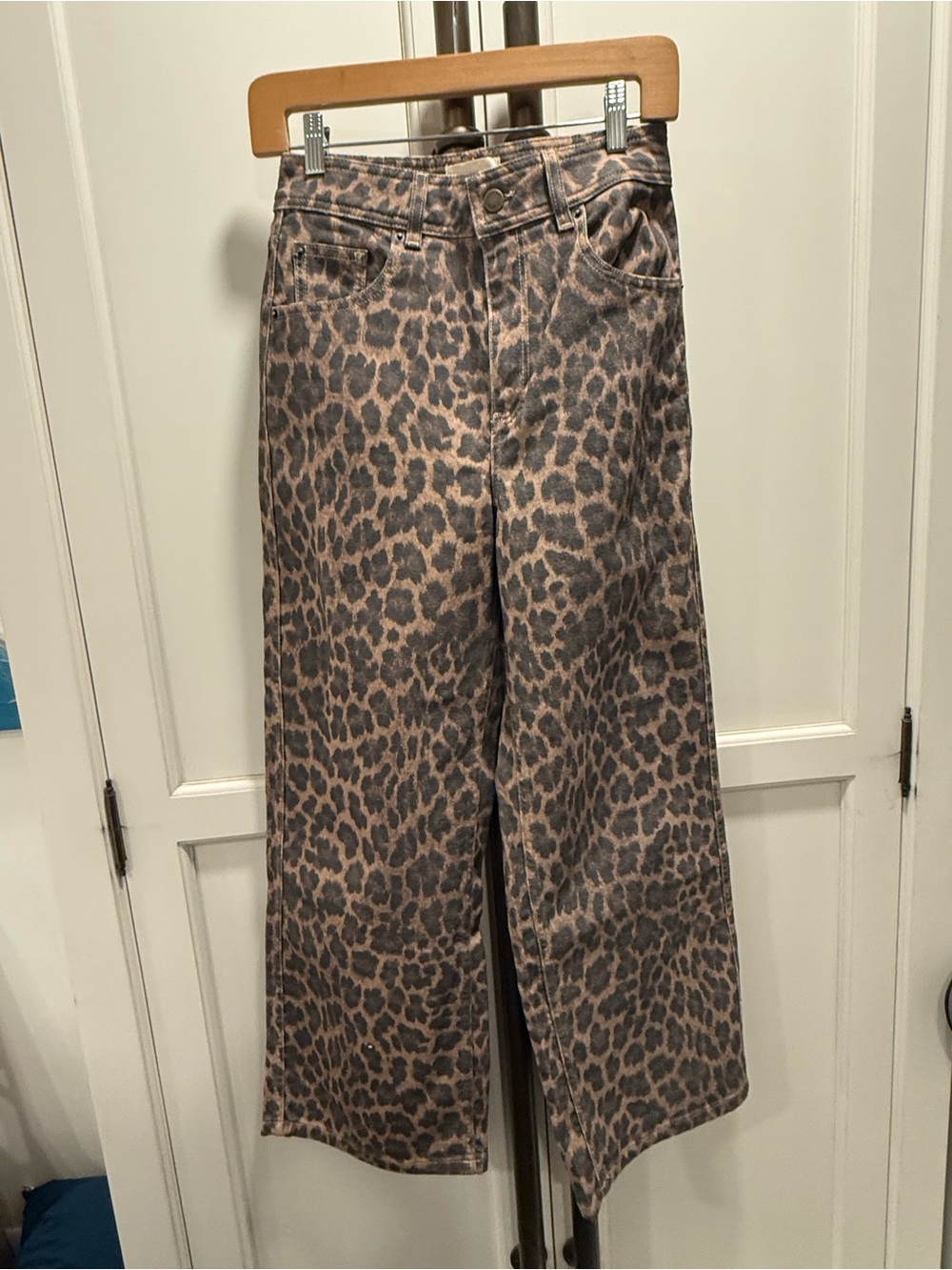 Sezane Leopard Print Wide-Leg Jeans in Taupe and Gray